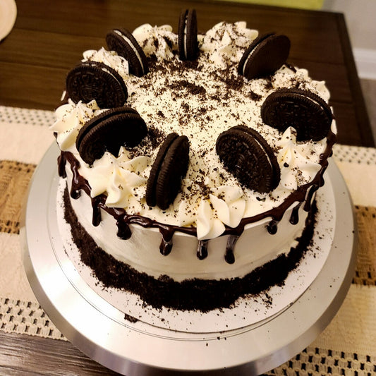 Oreo Drip Cake